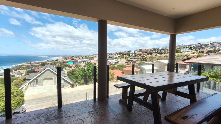 4 Bedroom Property for Sale in Dana Bay Western Cape